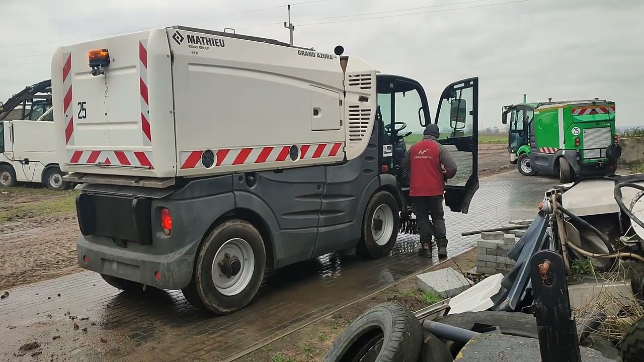 Zamiatarka Mathieu Grand Azura MC420 EURO 5 - 2015 NR 404