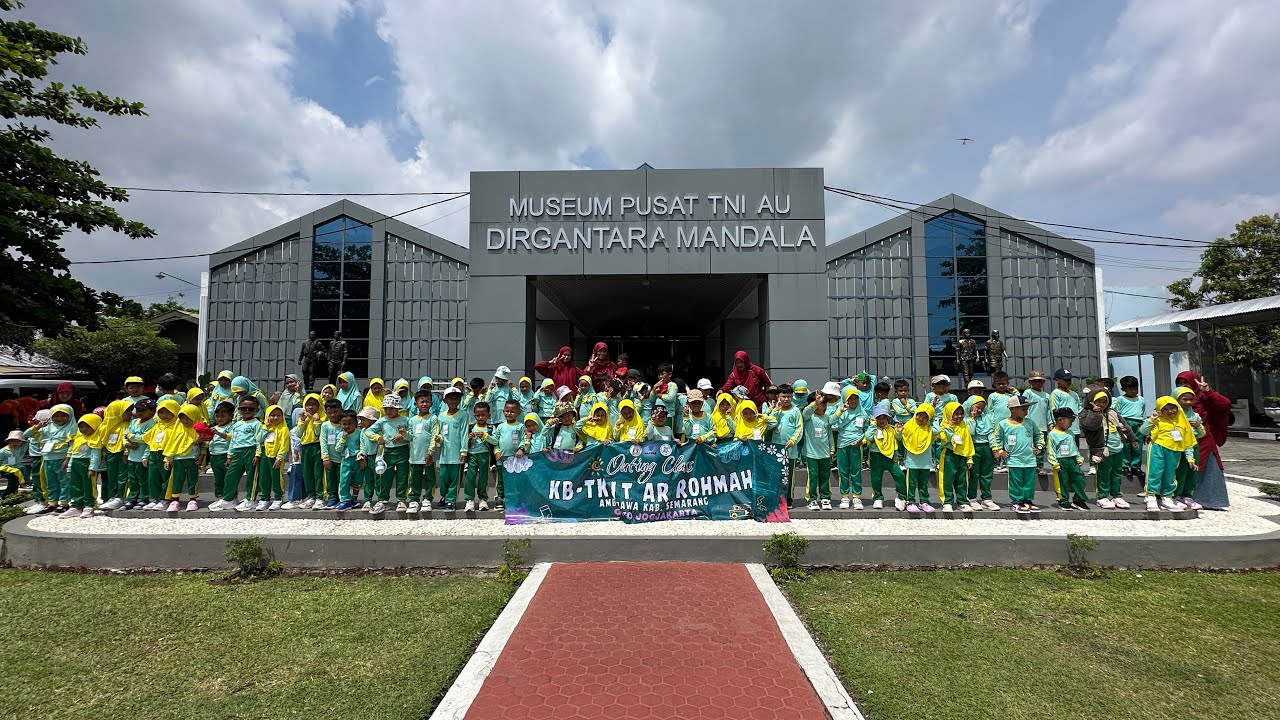 KB - TK IT AR ROHMAH AMBARAWA GOES TO JOGJAKARTA