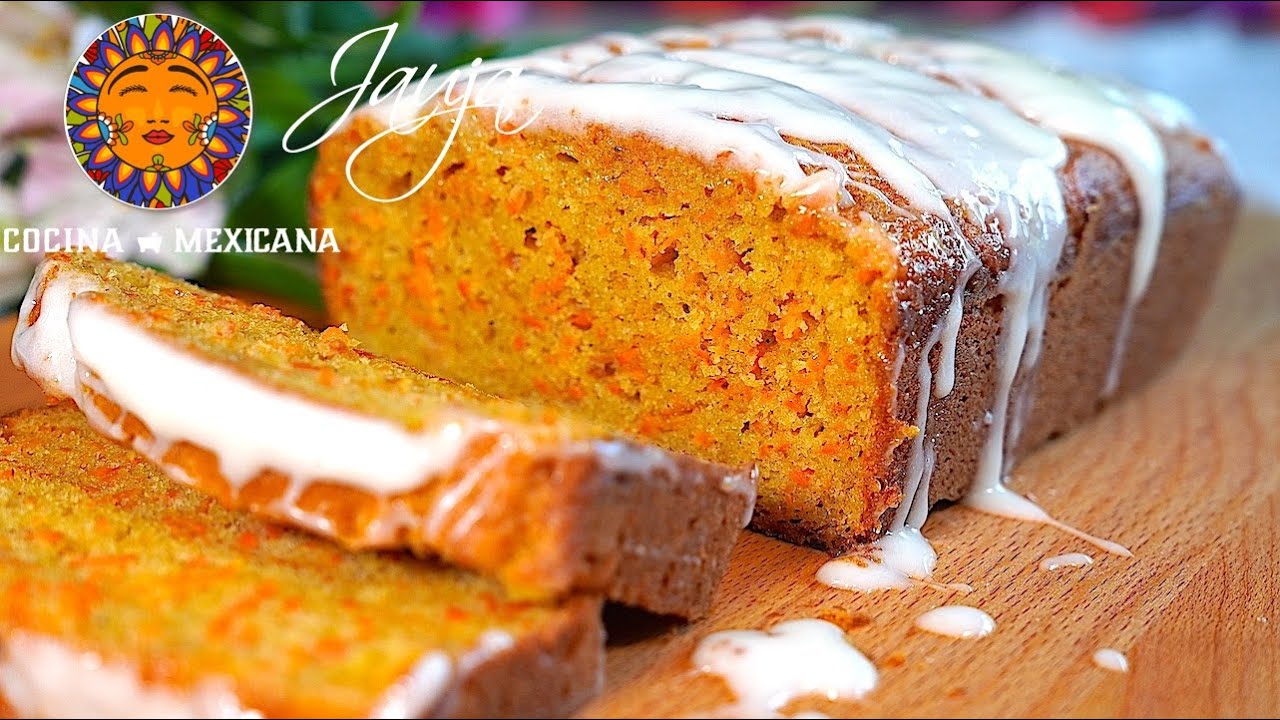 Pan de Zanahoria con Glaseado de Queso Crema. Fácil y Sin Batidora