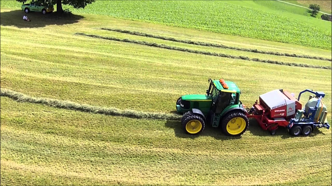 John Deere 6920 mit Göweil und Welger 220 Profi in Wyssachen mit  hubitech.ch