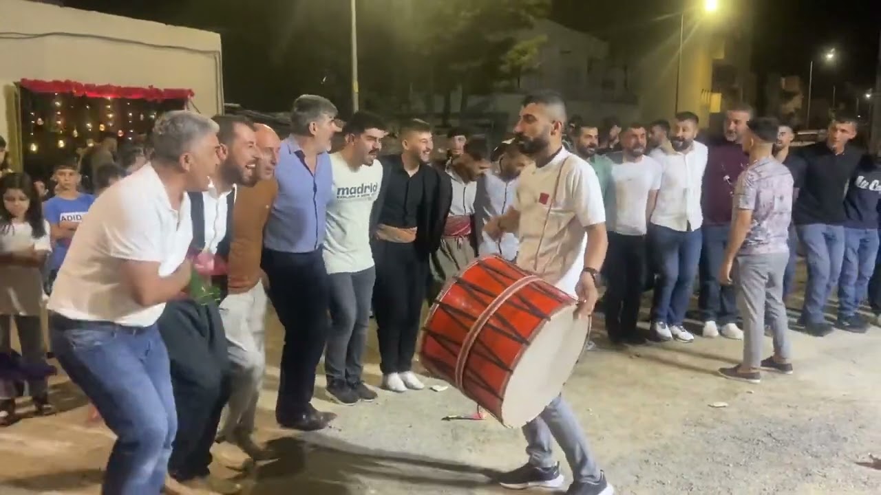 Batman Beşevler Mahalesi silvanlı İbo silvanlı mahsun halay Silvanli folklorcular oynuyor 2023
