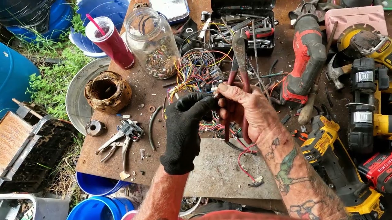 How To Micro Scrap the Small Scrap you find Scrapping.