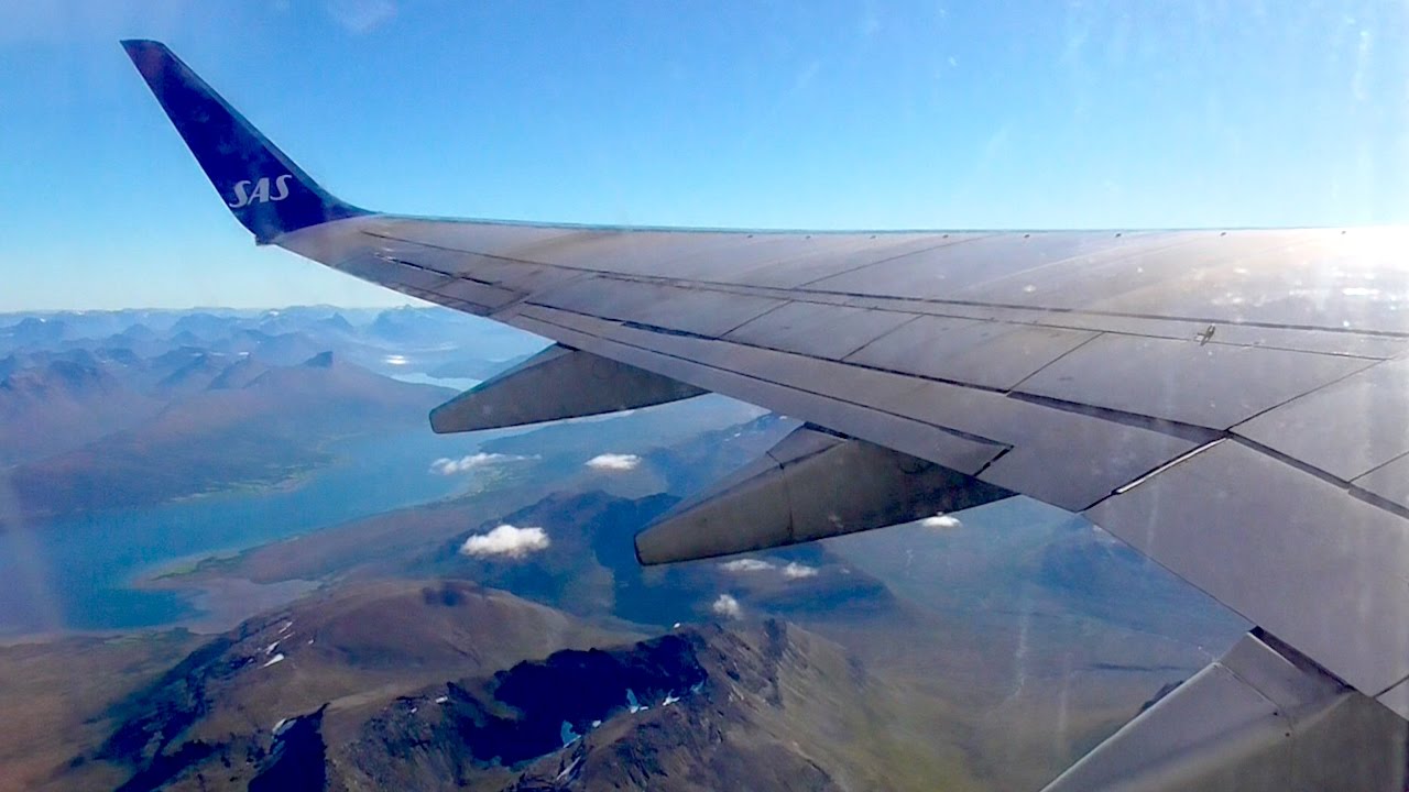 SAS 737-700 | Sunny takeoff from Tromsø w/ view of the mountains and fjords!