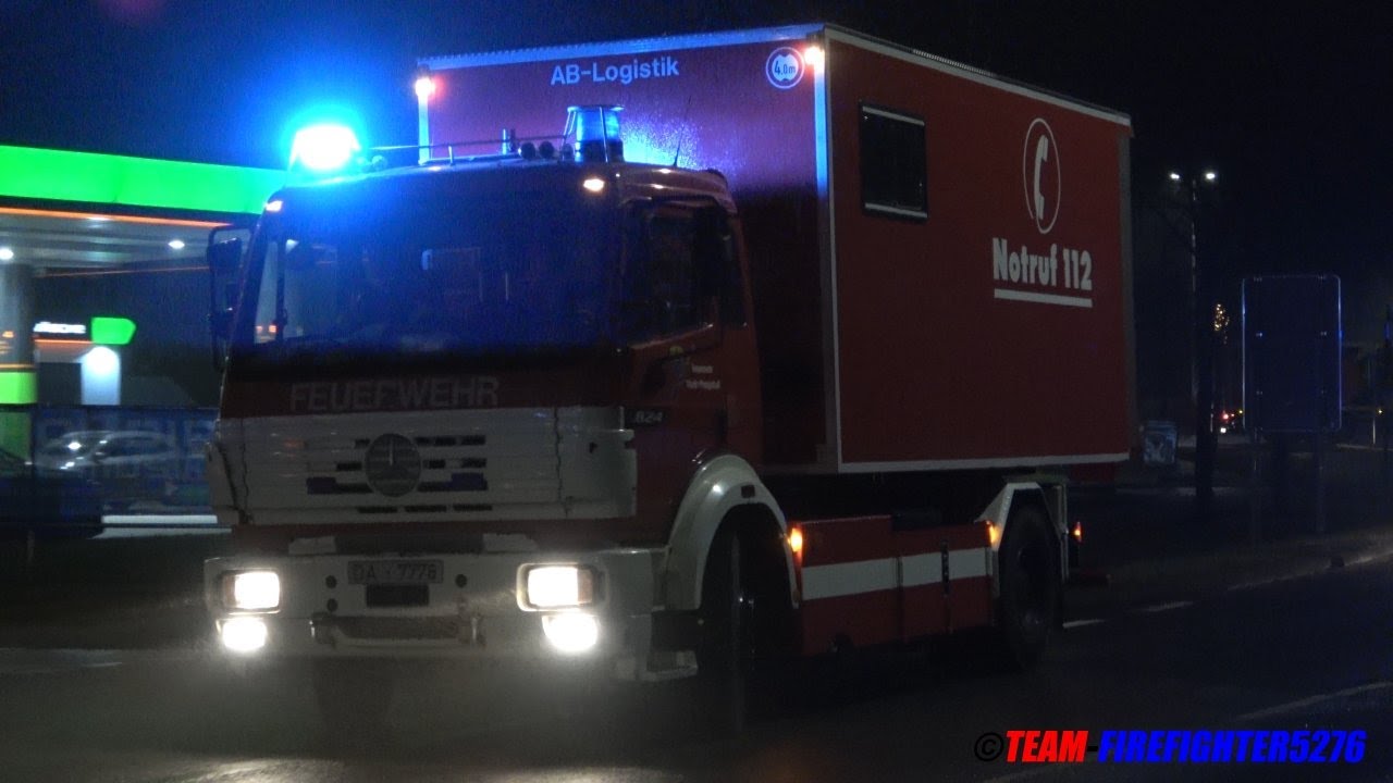 [Gebäude in Vollbrand] Einsatzfahrten zu Großbrand in Griesheim