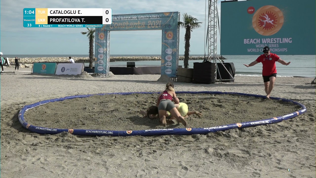 Round 1 Women's BW - 50 kg: E. CATALOGLU (TUR) v. T. PROFATILOVA (UKR)