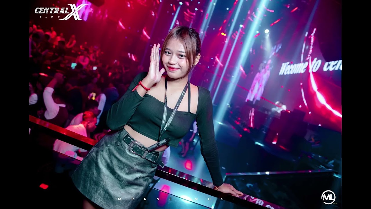 ☢️បទកំពុងល្បីក្នុង Tik Tok ( បទល្ងាចនេះសូត្រមន្ត + ទៅលេងអារញ្ញ + បាត់ស្បែកជើង )Mixtapes Break Mix 💃🏻