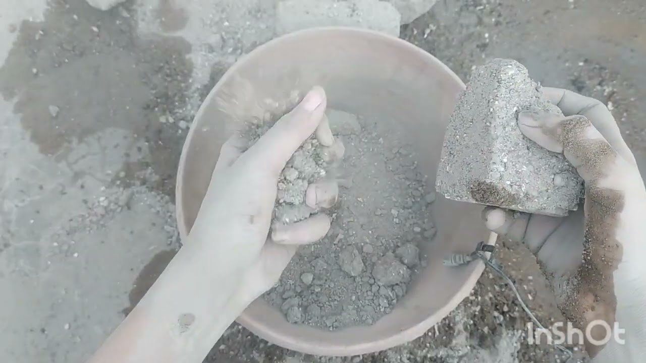 Super bombastic black gritty texture crumbles 🤤 dry floor + calypot + water bucket crumbling 😍