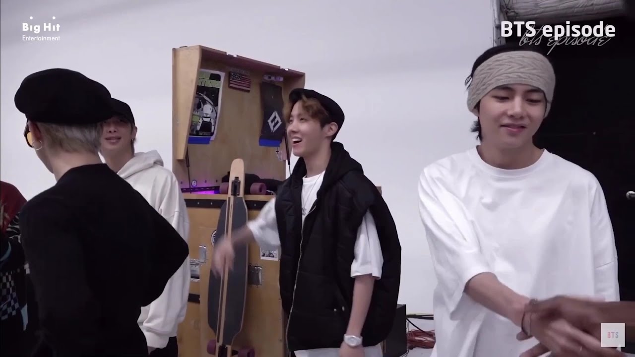 Bts: the 8th member- Going to the Grammys(interactive)