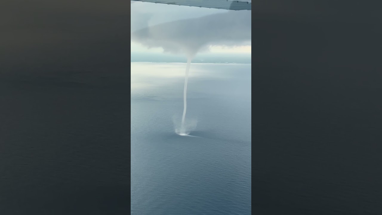 Tromba Marina #tornado #agua #mexico #aviacion