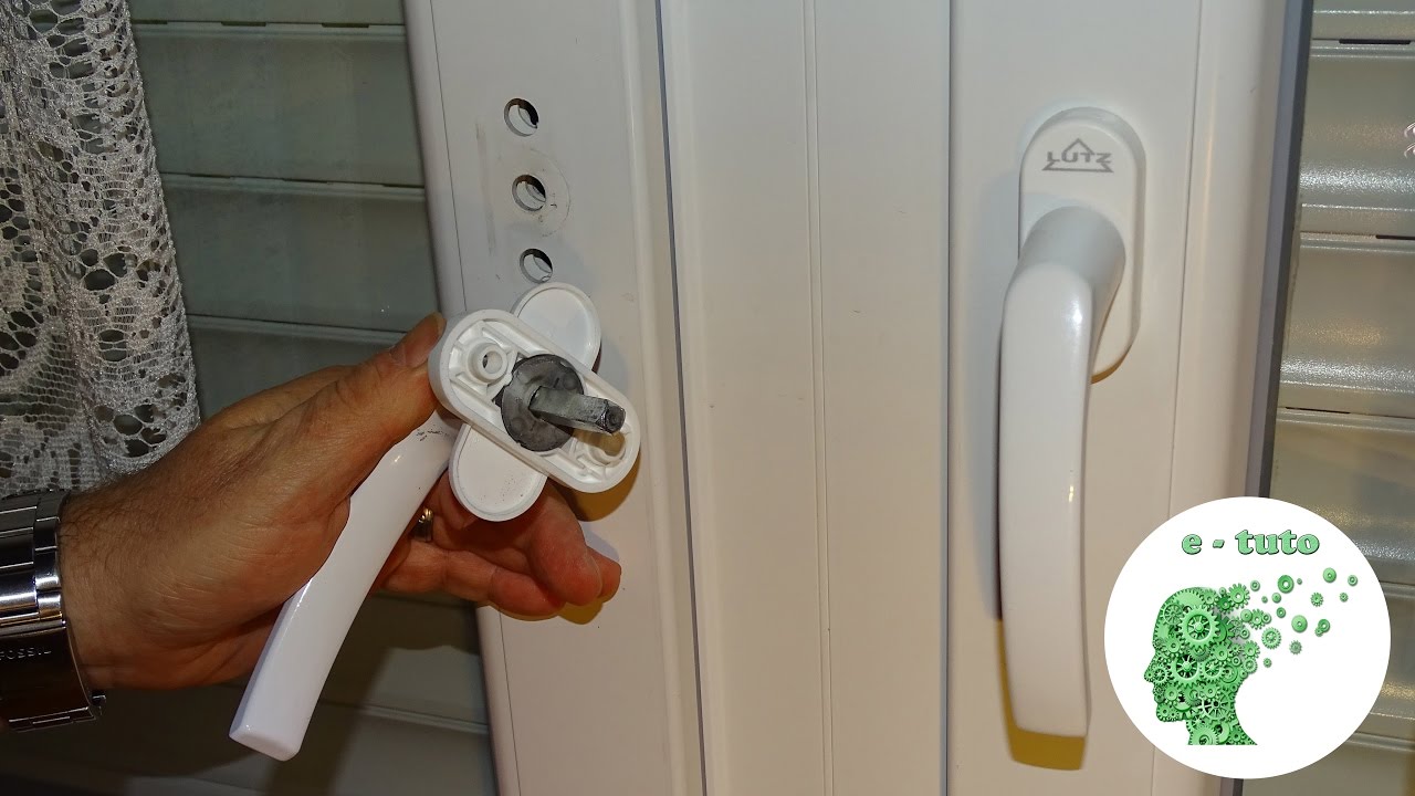 Réparer poignée de fenêtre PVC.