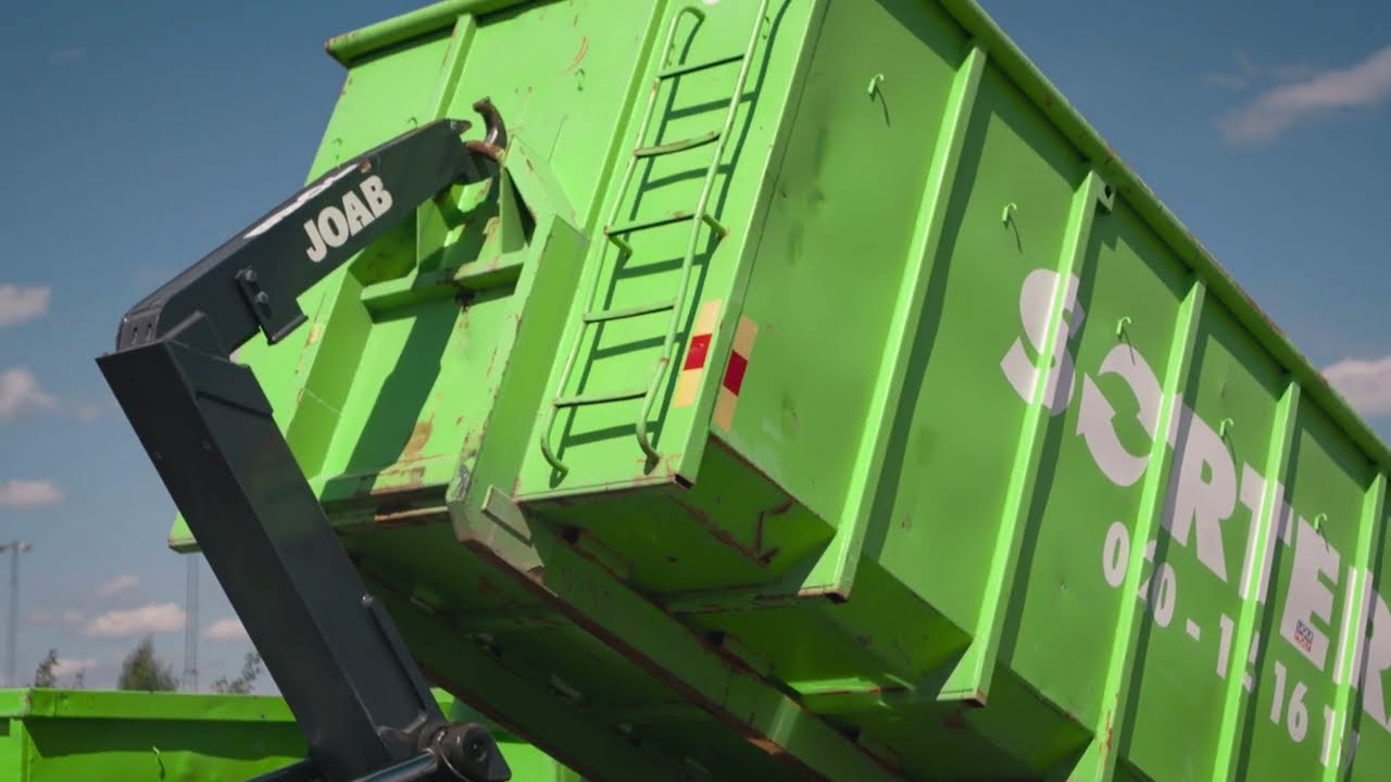 Sorteras containrar f&ouml;r avfall