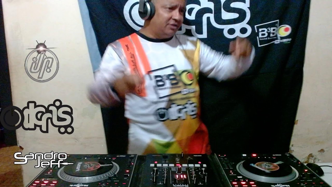 Vamos pra mais uma edição de natal do retrô que vc gosta hoje com DJ Jean Pierre em Nova York.
