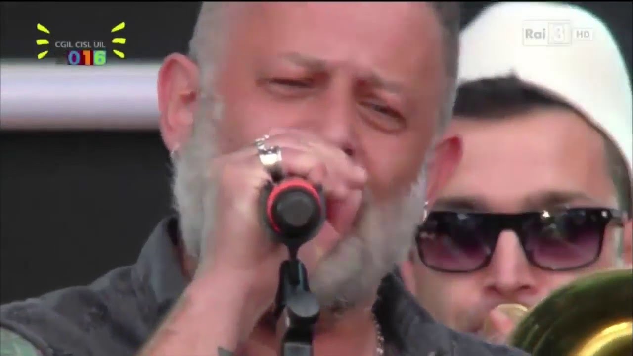 Fanfara Tirana & Modena City Ramblers - Bella Ciao Live - 1 Maggio 2016