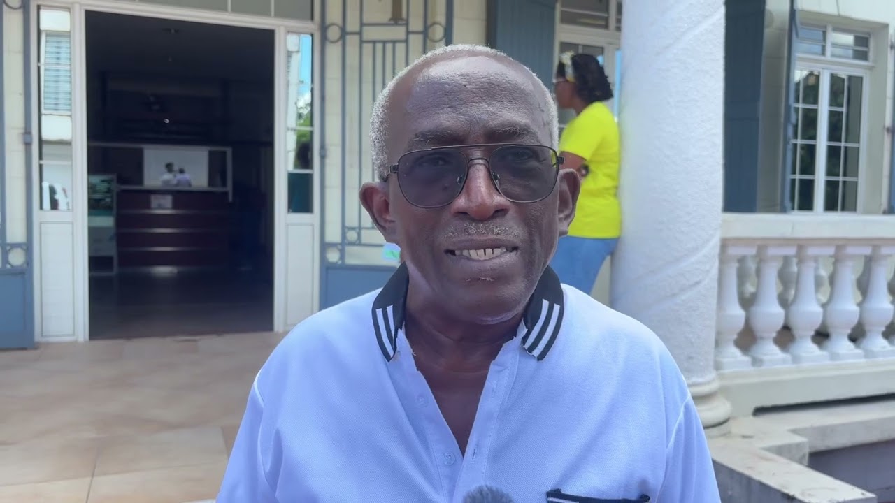 Léo Boulate présente la vision politique du projet PAT de la mairie de Port-Louis