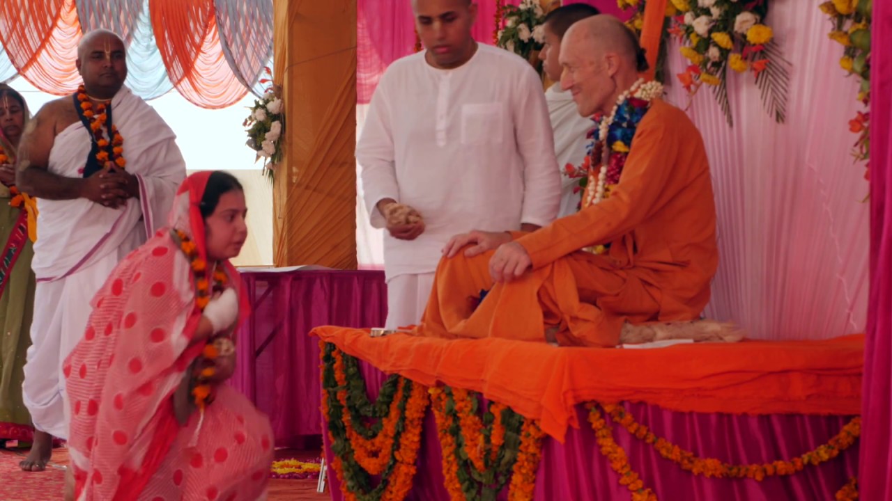 Initiation ceremony (Govardhan 2018)