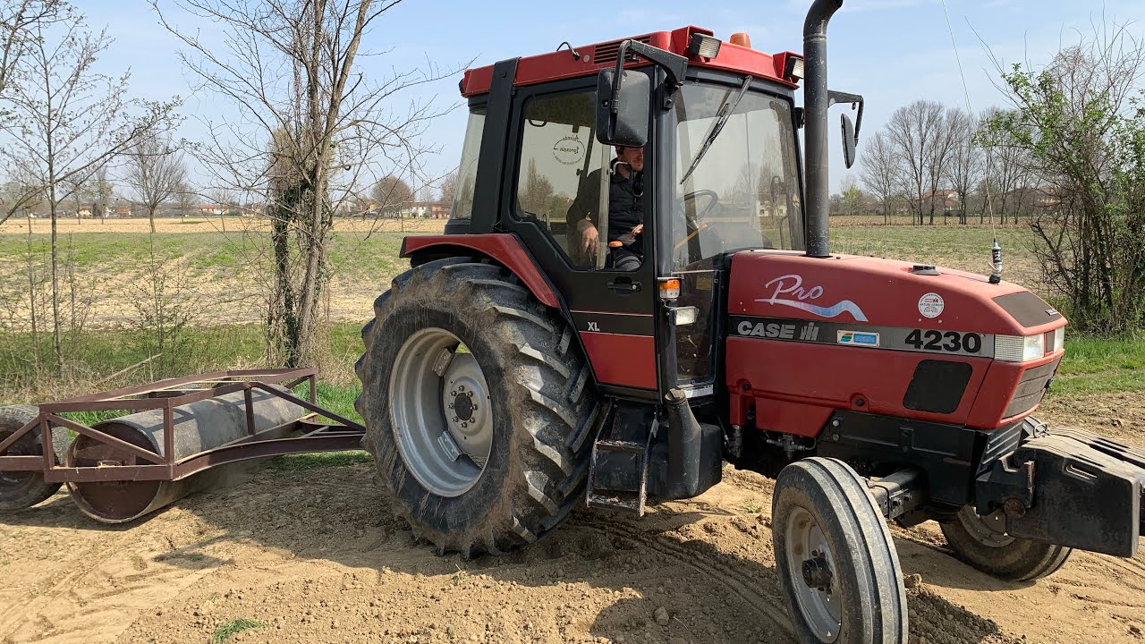 Case IH 4230 Pro con rullo 2,5 m-SOUND-rullatura post semina-field rolling after sowing-LORENZIN
