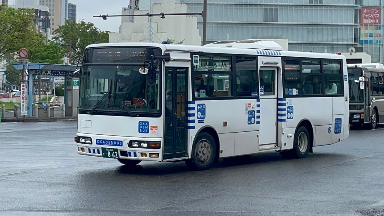 岡山駅バスターミナルを発着する岡電バス等3