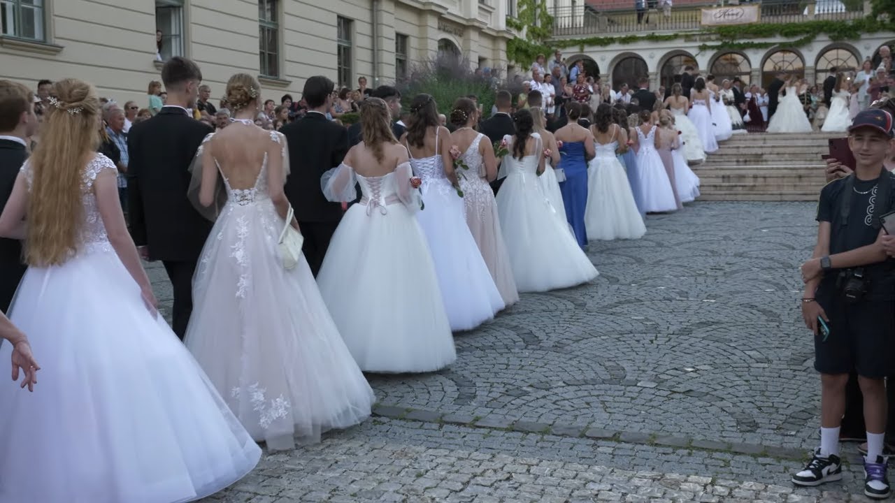 198. Balatonfüredi Anna bál bevonulás 2023 - Anna Ball procession in Balatonfüred | 4K