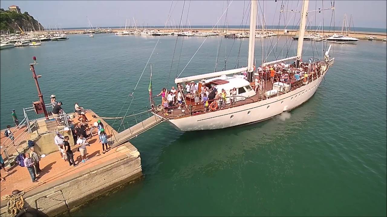 Porto di Agropoli - TORTUGA Veliero 40 metri!! |Yuneek Q500+