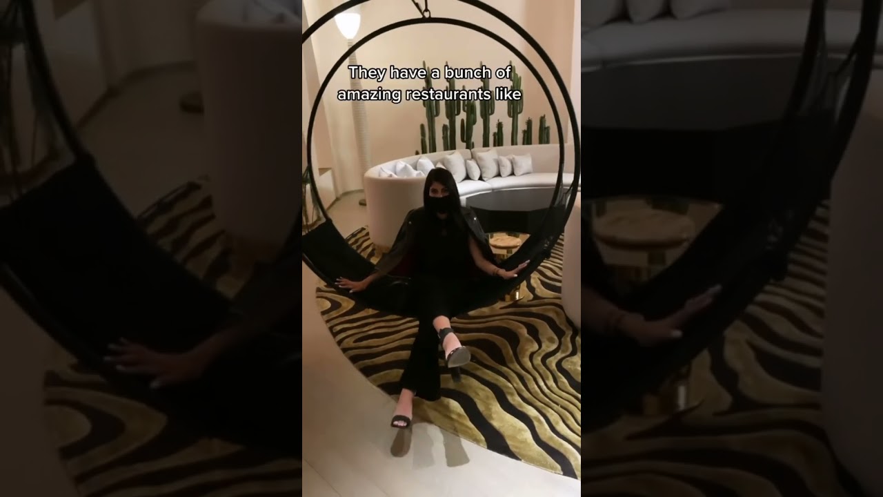 What’s it like staying at Virgin Hotels, Las Vegas Nevada 