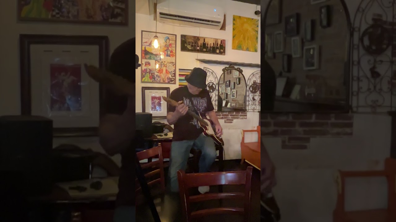 Locomotive Breath - Jethro Tull - Steve Cornell & Nathan Yelen - Red Pipes Cafe - Forest Hills, NY