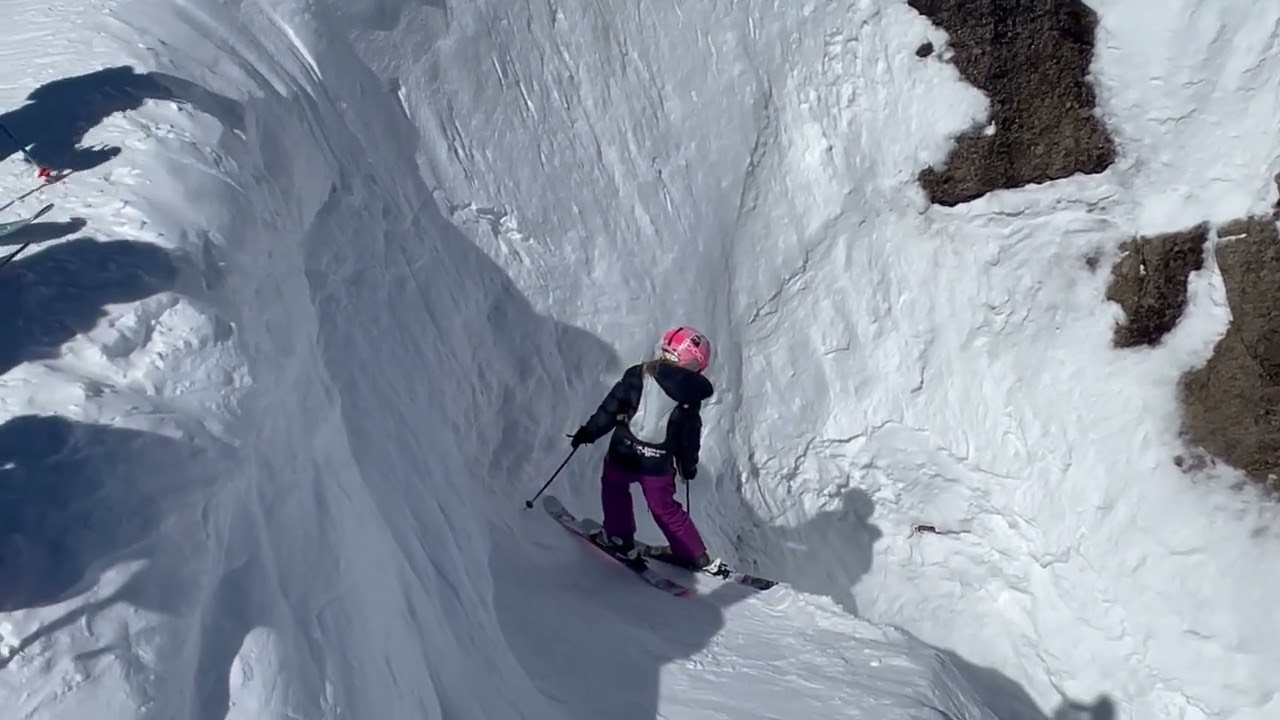 Two Young Ladies Dropping In for the First Time-Corbet's Couloir-Jackson Hole Mountain Resort#skiing
