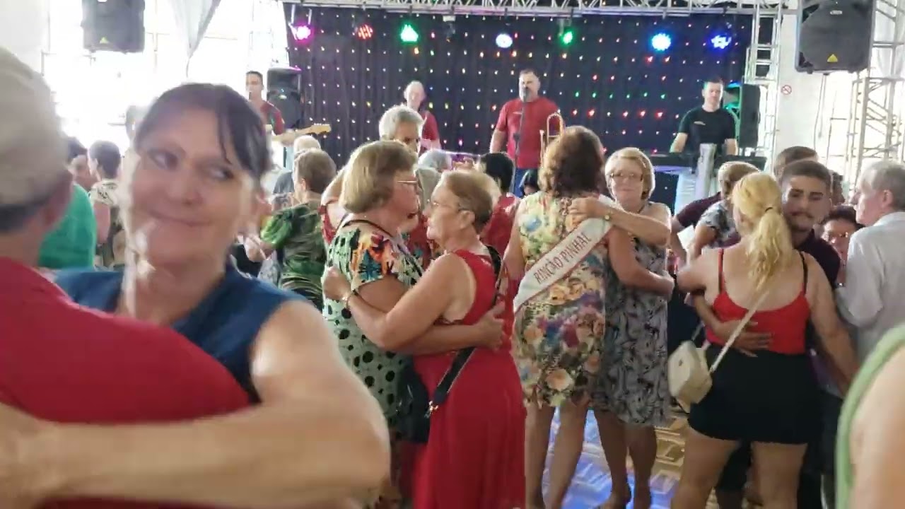 BAILE 2DA TERCEIRA IDADE DE AGUDO RS GRUPO AMIZADE 19 03 23 MUSICAL ACORDES DE OURO DE VERA CRUZ RS.