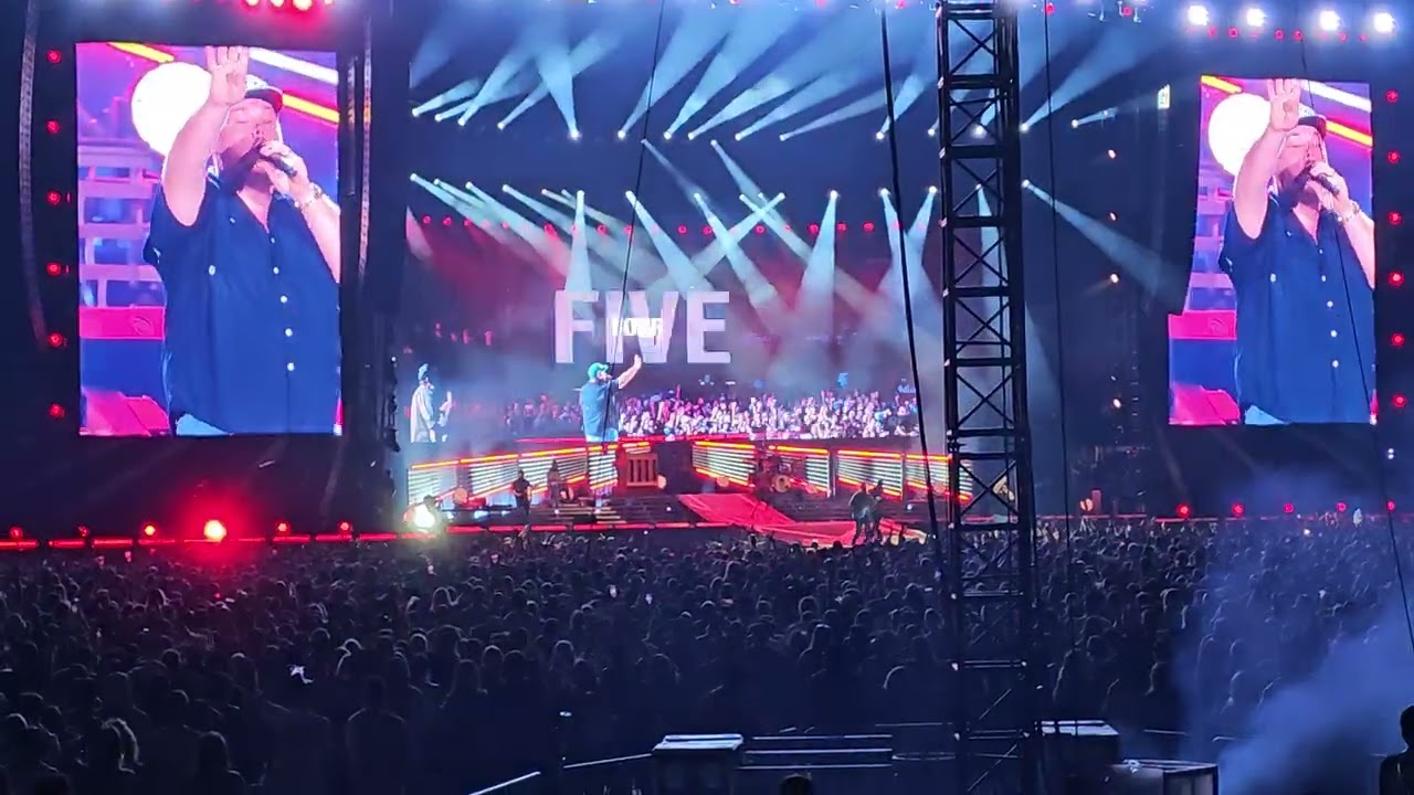 Luke Combs - 1, 2 Many (live at MetLife Stadium July 19, 2024)