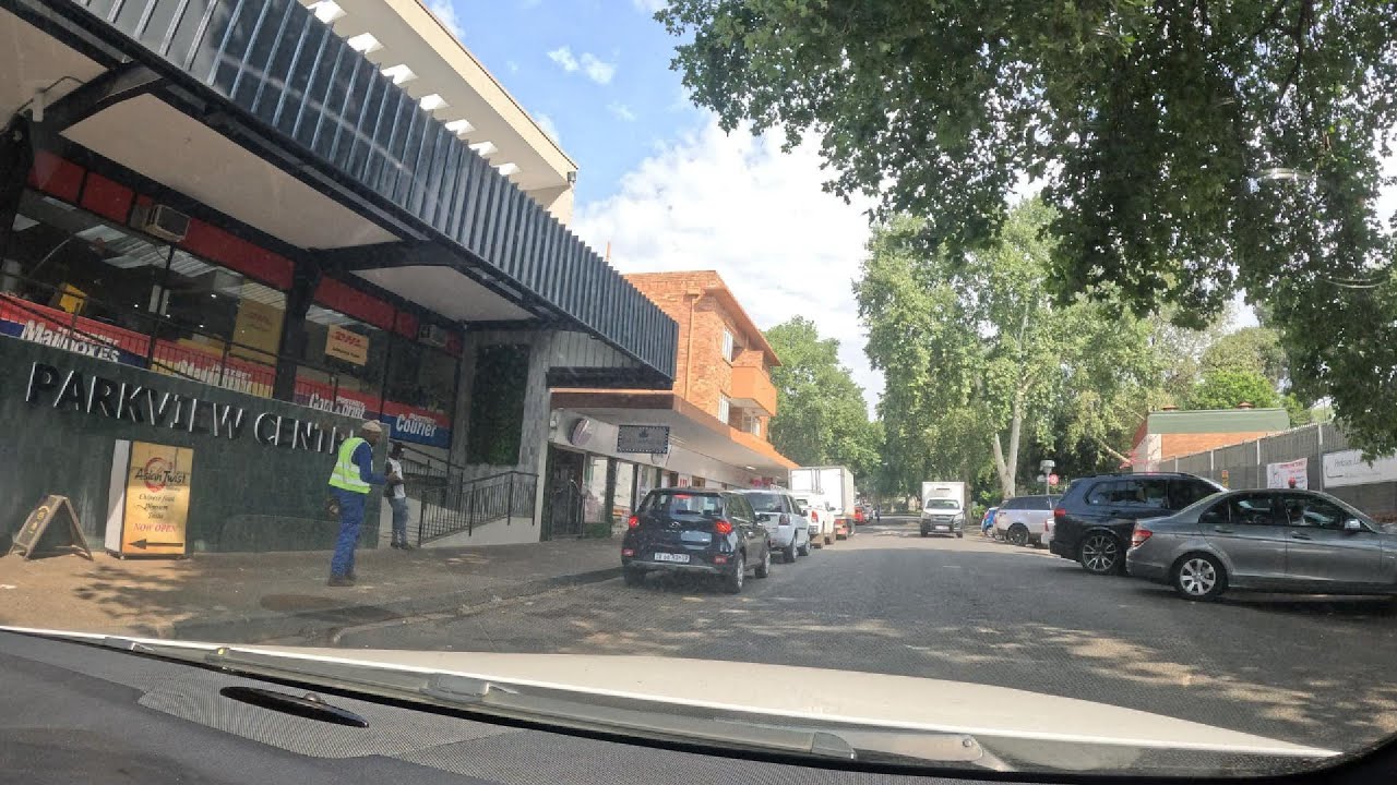 THE QUIETE SUBURBS OF PARKTOWN NORTH AND PARKVIEW Johannesburg - looks like there is no one here