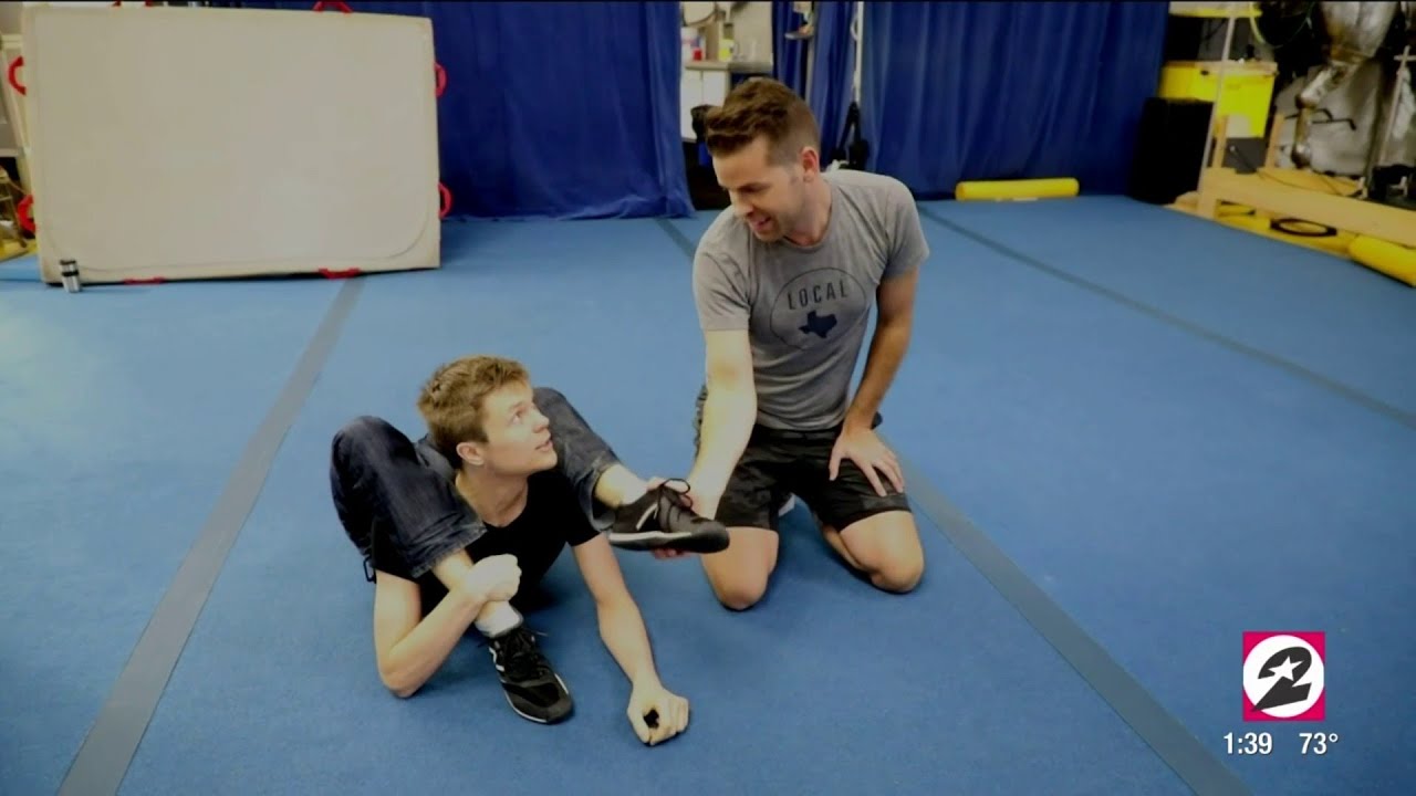 Conversations with a contortionist | HOUSTON LIFE | KPRC 2