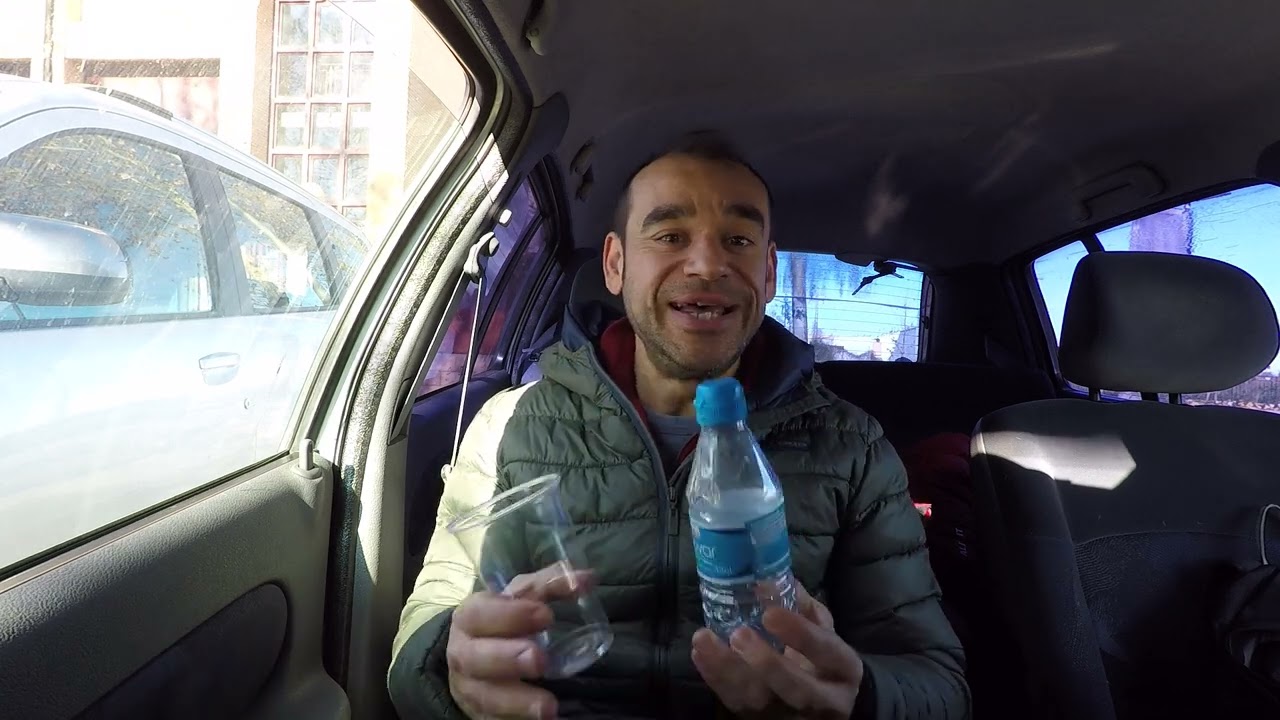 ¿Avituallamientos en vasos o botellas en competición running maratón y medio Valencia?