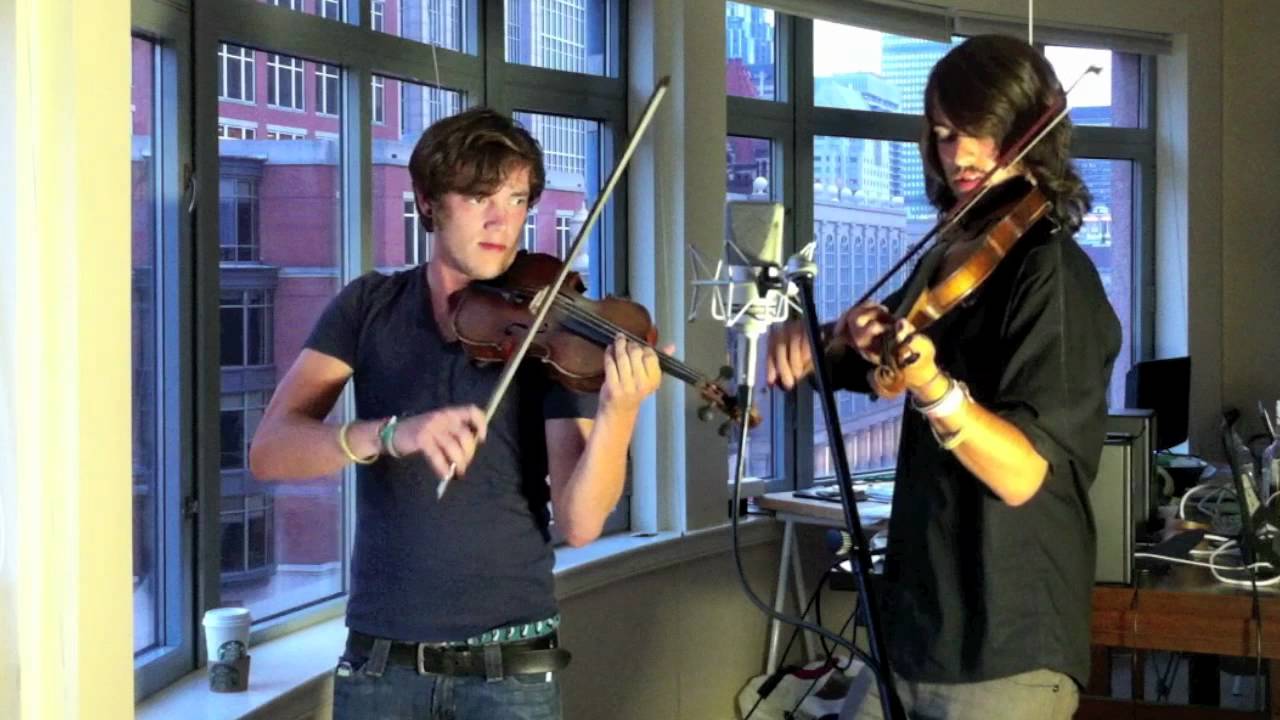 Toxic (Britney Spears) - Rhett & Josh