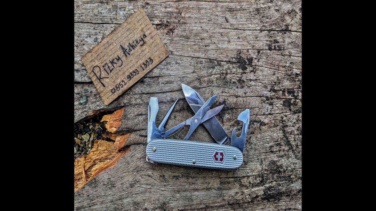 Victorinox Pioneer X Alox best multi tool everyday carry not leatherman gerber wenger sog spyderco