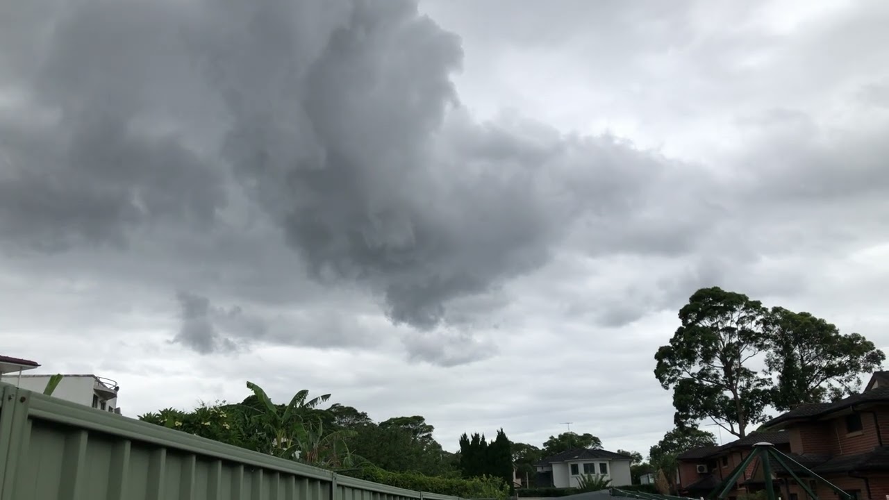 Early afternoon rain cloud formation 
