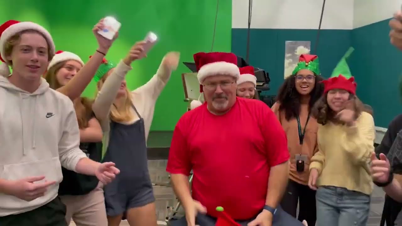 STUDENT LIP SYNC VIDEO- 22 HOLIDAY LIP DUB
