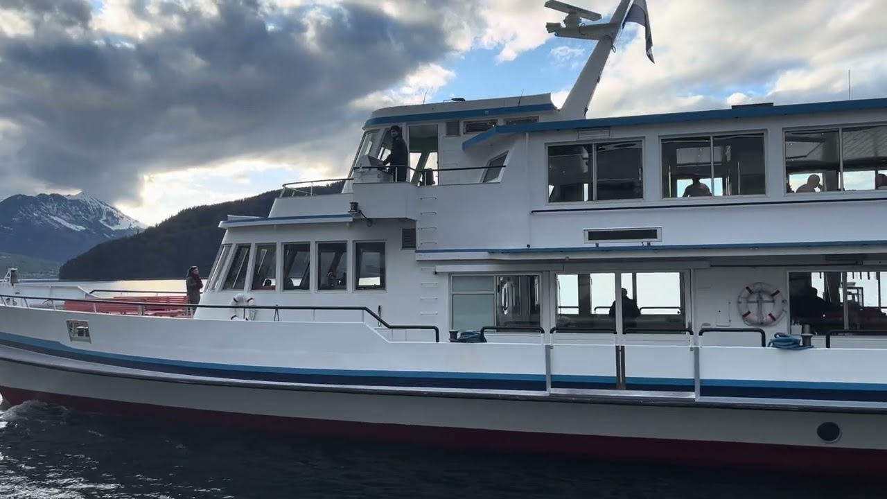 MS Weggis Abfahrt von Vitznau