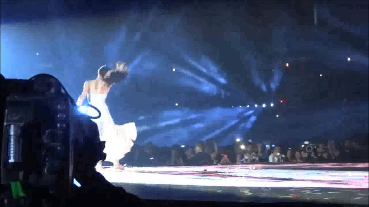 Wuppertal - Stade de France - Indochine // Danse de Alice Renavand