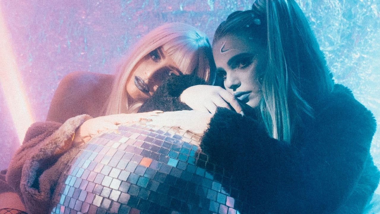 Agustina Giovio x Luana - Alienígena (Video Oficial)