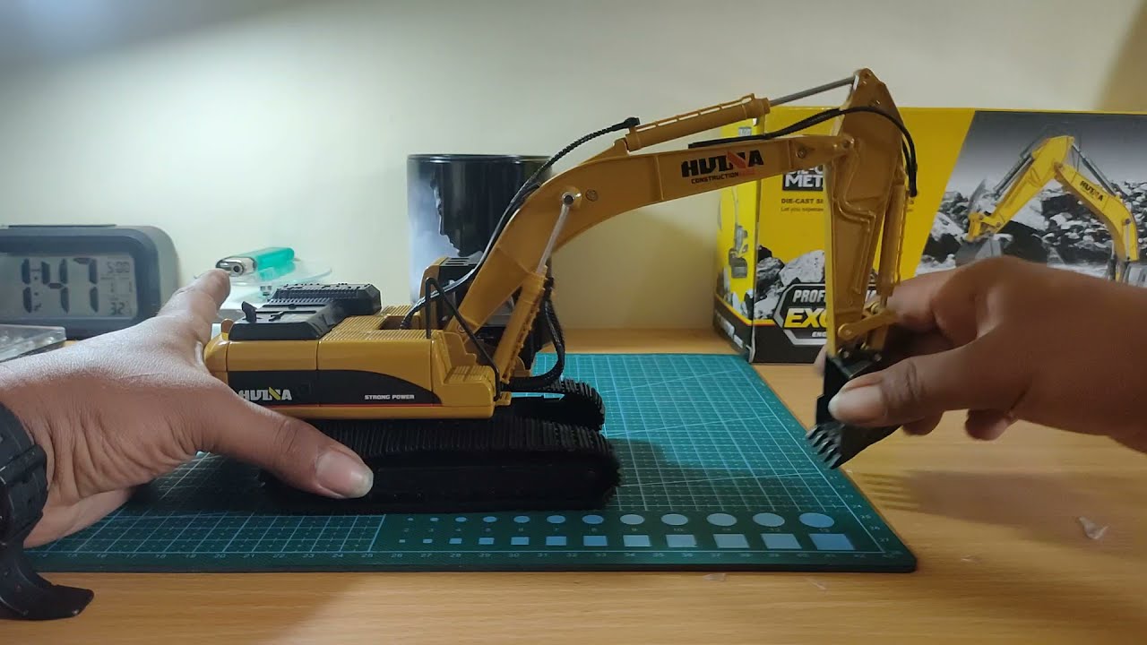 Unboxsing diecast EXCAVATOR Metal, HUINA