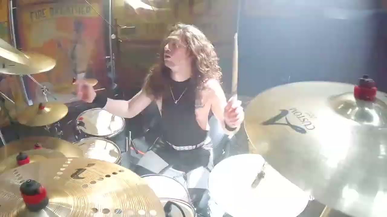 TAILGUNNER - Hit The Lights 👊  LIVE 2025 @ Telegraph Building BELFAST 🇬🇧 [Metallica Cover]