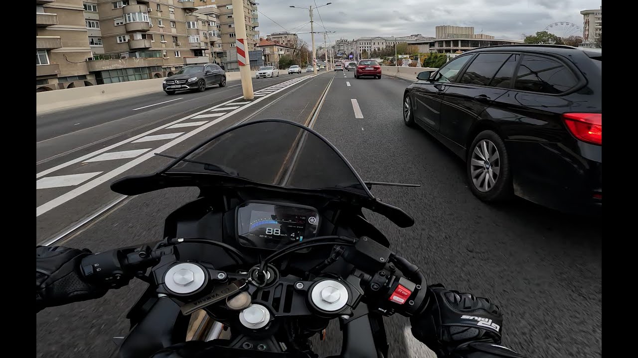 Bussy City Ride | Yamaha yzf r125 | Raw sound