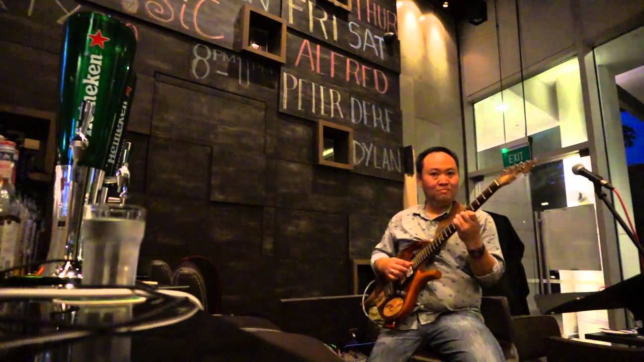 Fingerstyle Ballad Guitar Cover - Singapore Live Music (Daniel Purnomo)