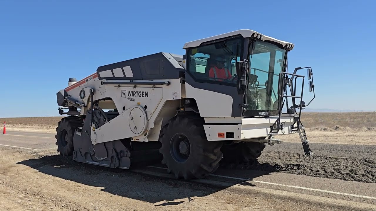 Wirtgen WR-250i Cold Recycler In Action