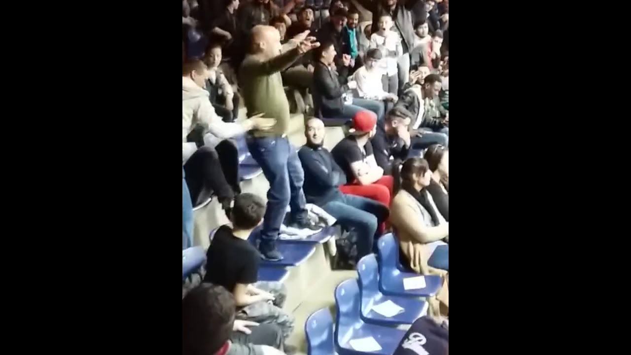 Rafc hooligan in de lottoarena Anti beerschot