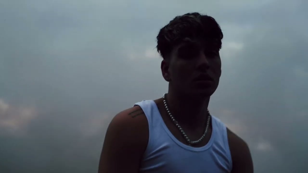 NEEL -  LEJANIA (VIDEO OFICIAL)
