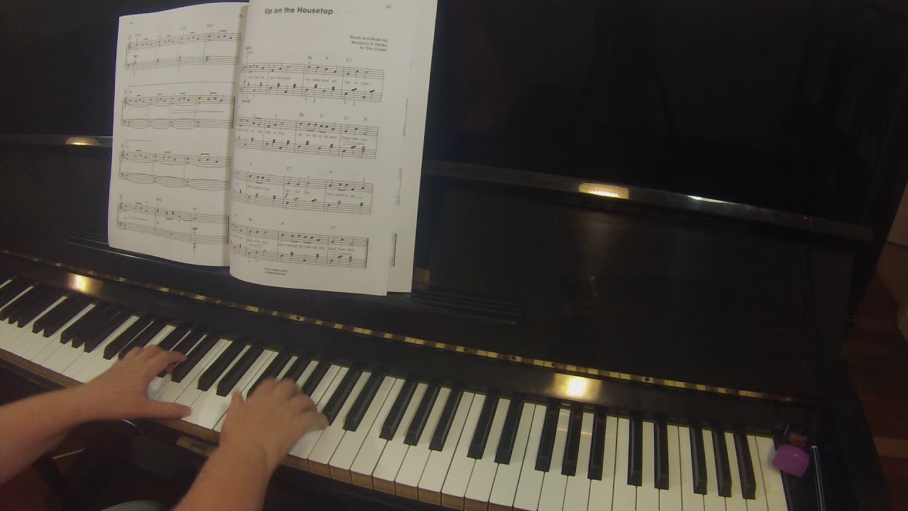Up on the Housetop  |  The Giant Book of Christmas Sheet Music Dan Coates  |  piano