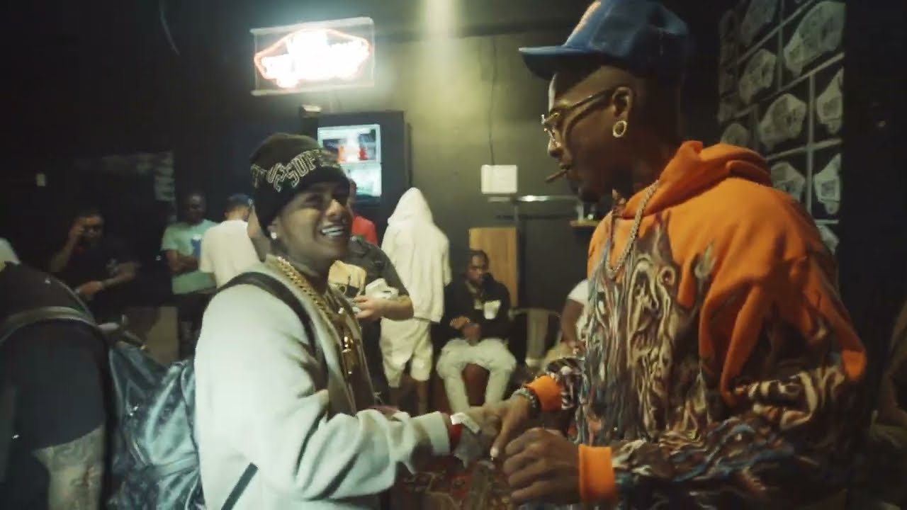 AZCHIKE  FT BRAVO THE BAGCHASER - Paint Where It Aint (Official Music Video)