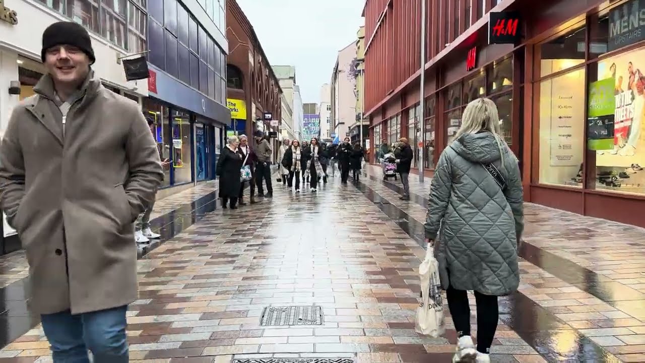 BELFAST CITY WALK in NORTHERN IRELAND🍀4K (60fps)