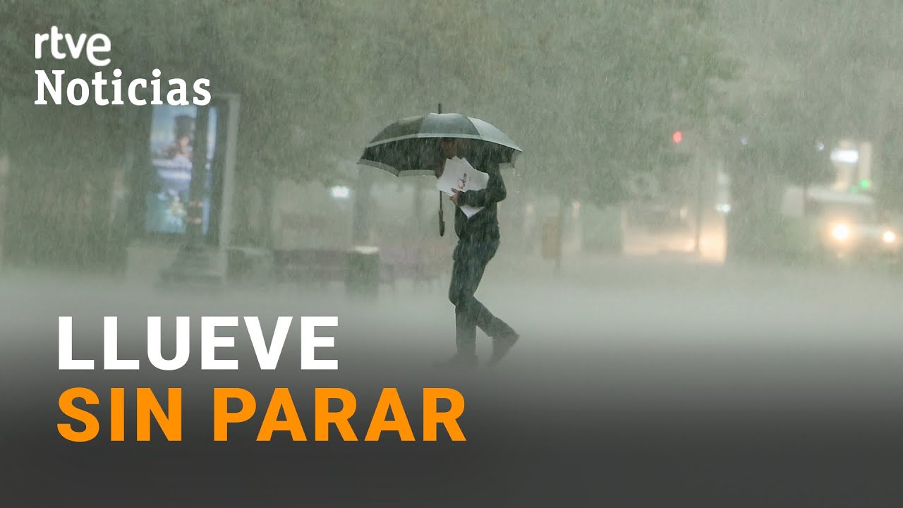 VALENCIA: La DANA golpea FUERTEMENTE con numerosas INUNDACIONES y desvio de AVIONES | RTVE