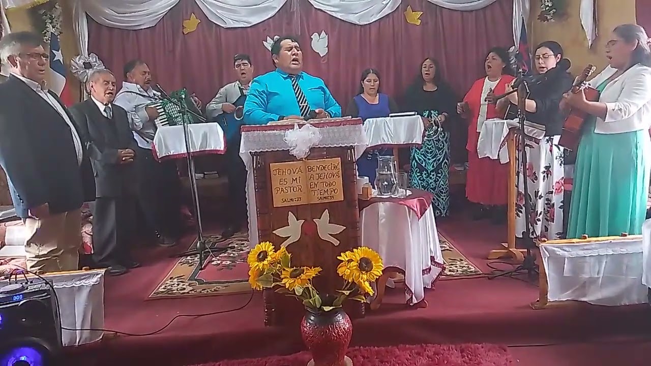 Servicio en la iglesia rio bueno 